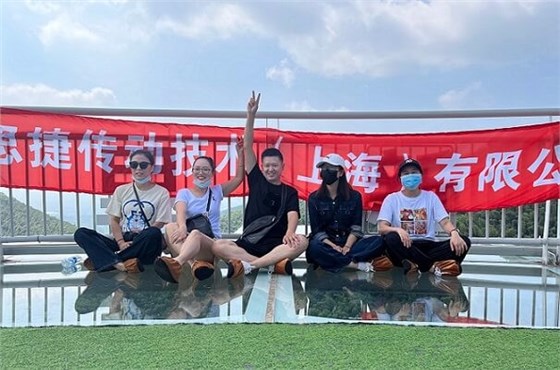 秋高氣爽,大家跟隨艾思捷一起團建去呀 秋高氣爽,大家跟隨艾思捷一起團建去呀