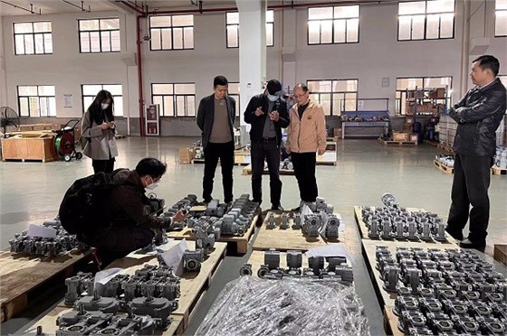 艾思捷歡迎西門子醫療器械有限公司來廠區進行合作考察 (4).jpg 艾思捷歡迎西門子醫療器械有限公司來廠區進行合作考察 (4).jpg