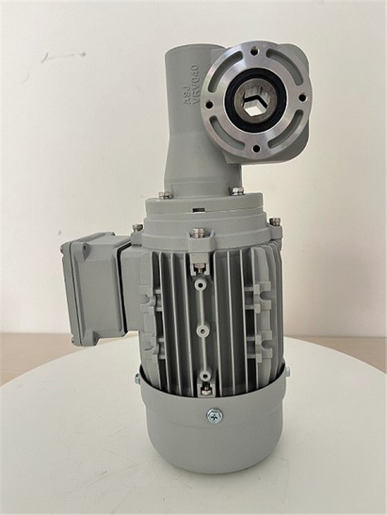 一款鋰電池輸送線專用的減速機 SJXRV040六方孔蝸輪蝸桿減速機.jpg 一款鋰電池輸送線專用的減速機 SJXRV040六方孔蝸輪蝸桿減速機.jpg