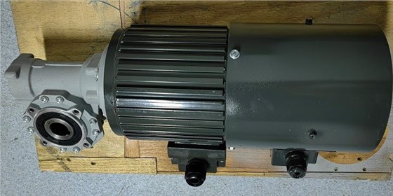 變頻蝸輪減速機(jī) (2).jpg 變頻蝸輪減速機(jī) (2).jpg
