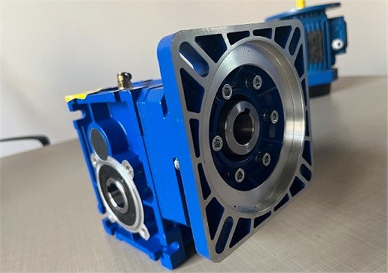 艾思捷技術教您蝸輪蝸桿減速機怎么選一款合適的伺服電機配套? (3).jpg 艾思捷技術教您蝸輪蝸桿減速機怎么選一款合適的伺服電機配套? (3).jpg