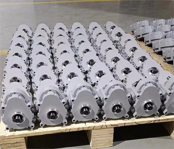 艾思捷發貨山東一批制冰機專用減速機 (2).jpg 艾思捷發貨山東一批制冰機專用減速機 (2).jpg